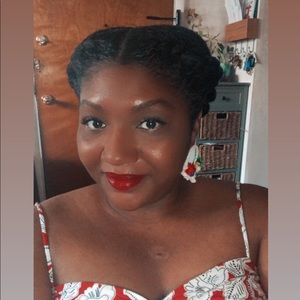 Meet your Posher, Cosmopolitan